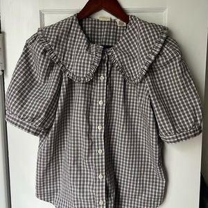 Statement Claudine collar, puff sleeve Levi’s blouse